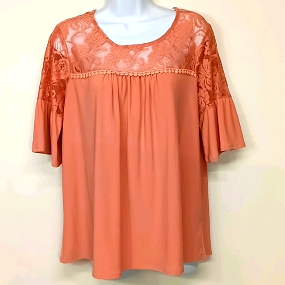 Luxology Peach & Lace Top Medium Blouse - Picture 9 of 9
